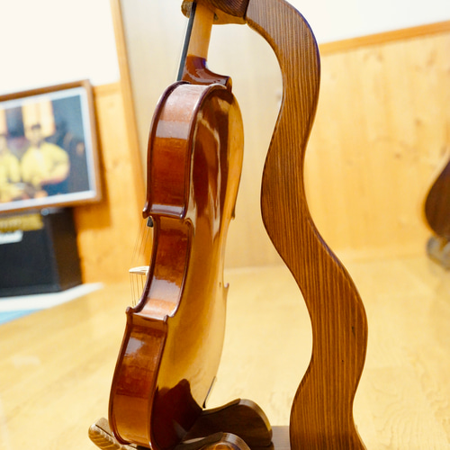 24時間以内に発送】手作り木工 木製バイオリンスタンド （ニス仕上げ