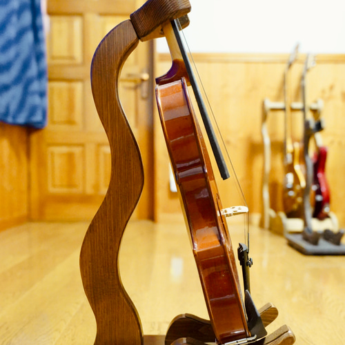 24時間以内に発送】手作り木工 木製バイオリンスタンド （ニス仕上げ