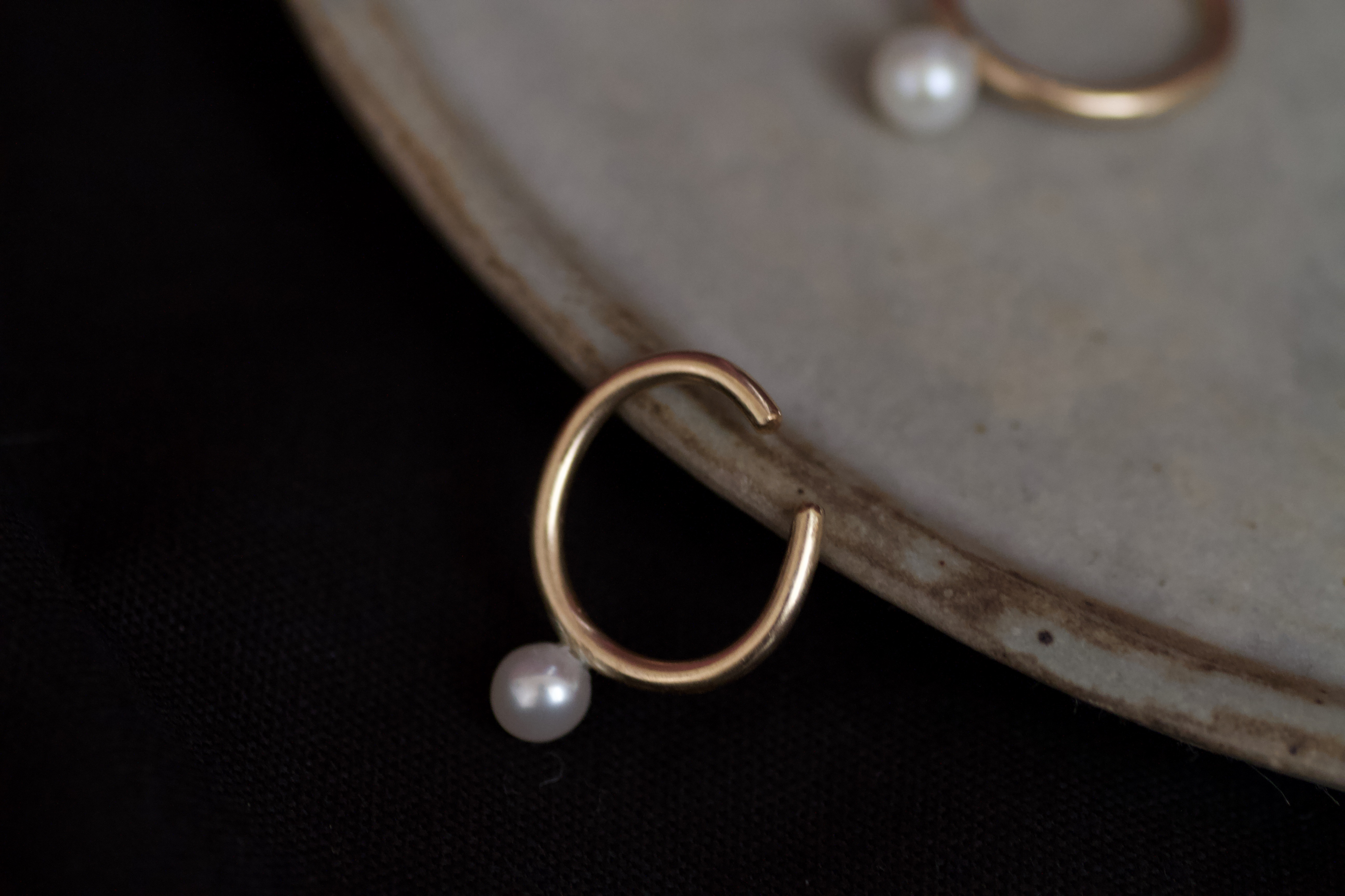 1４kgf  Perl ear cuff