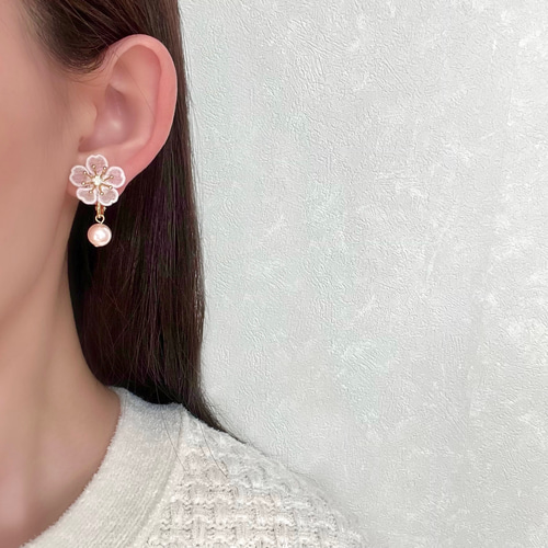 【ハンドメイド】048 アリッサムとかすみ草と桜のパールのピアス/イヤリング 415e8477b58135178ddedc83874aa6