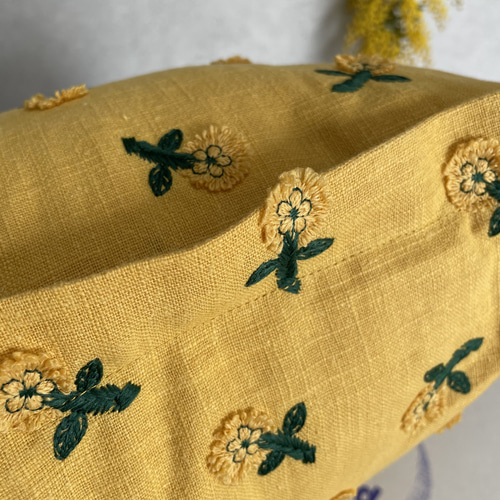 たんぽぽクッション　刺繍生地　全面刺繍　クッションカバー たんぽぽクッション 刺繍生地 全面刺繍 クッションカバー