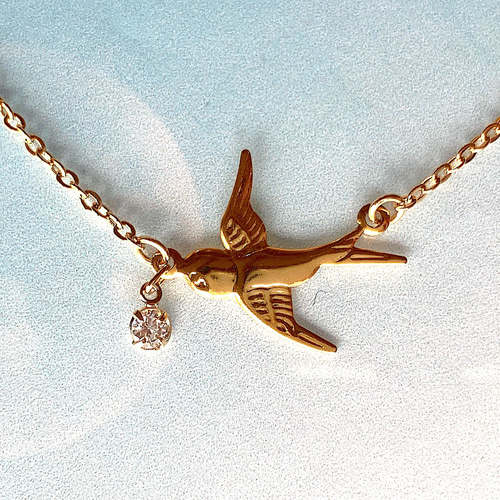 雨上がり の ツバメ ネックレス ジルコニア付き （燕 つばめ 華奢 金色