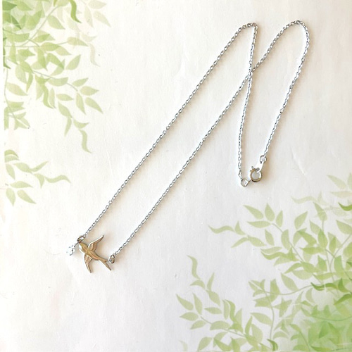 雨上がり の ツバメ ネックレス ジルコニア付き （燕 つばめ 華奢 金色