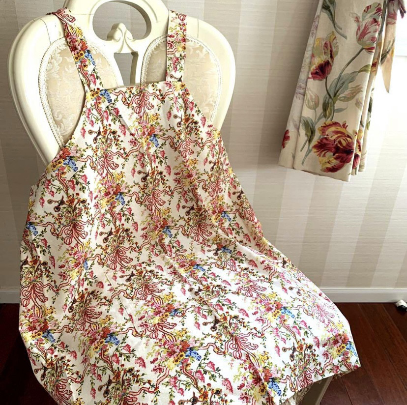 【送料無料】ヴェルサイユ宮殿　マリーアントワネットの寝室のエプロン