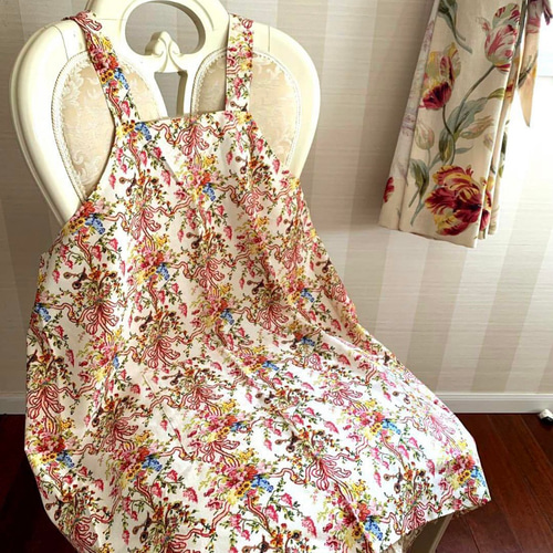 【現品限り】ヴェルサイユ宮殿　マリーアントワネットの寝室の特大額縁 現品限り】ヴェルサイユ宮殿 マリーアントワネットの寝室の特大額縁