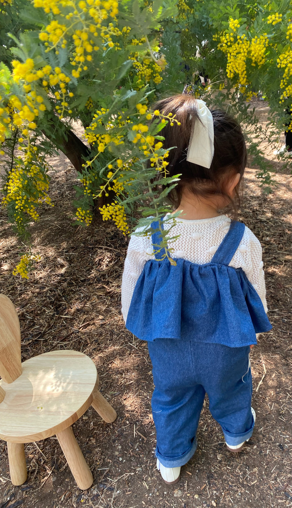 フリルデニムオールインワン　サスペンダーパンツ　オールインワン　ベビー服　ベビーオールインワンパンツ　デニムパンツ 2枚目の画像