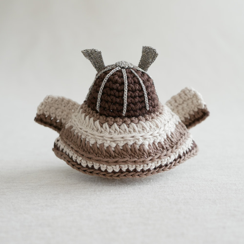 大きめ 子供の日 兜 五月人形 端午の節句 ハンドメイド 猫 犬 ハンドメイド 五月人形 コンパクト 陶器 おしゃれ 置物 オブジェ 兜 兜飾り