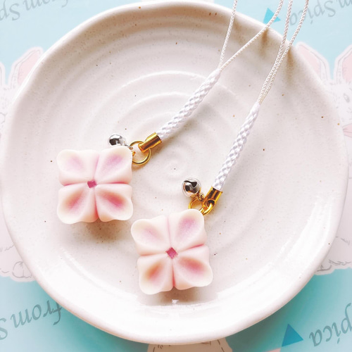 練り切りお花の根付ストラップ フェイクスイーツ 和菓子 桜