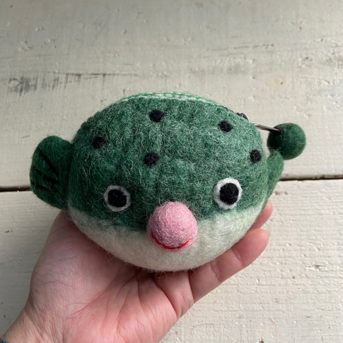 オリジナル 羊毛フェルト 立体 フグ ポーチ ハンドメイド グリーン