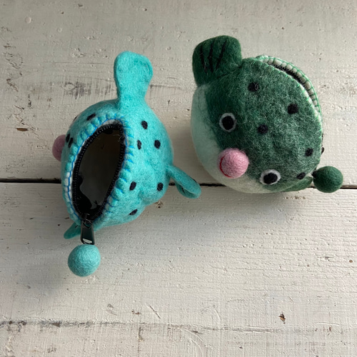 オリジナル 羊毛フェルト 立体 フグ ポーチ ハンドメイド グリーン