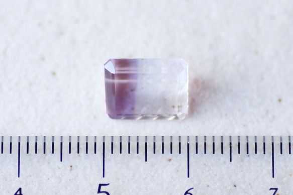 バイカラー・アメシスト＊オクタゴン・カット＊3.22ct＊9.8×7.9mm＊QA-055 7枚目の画像