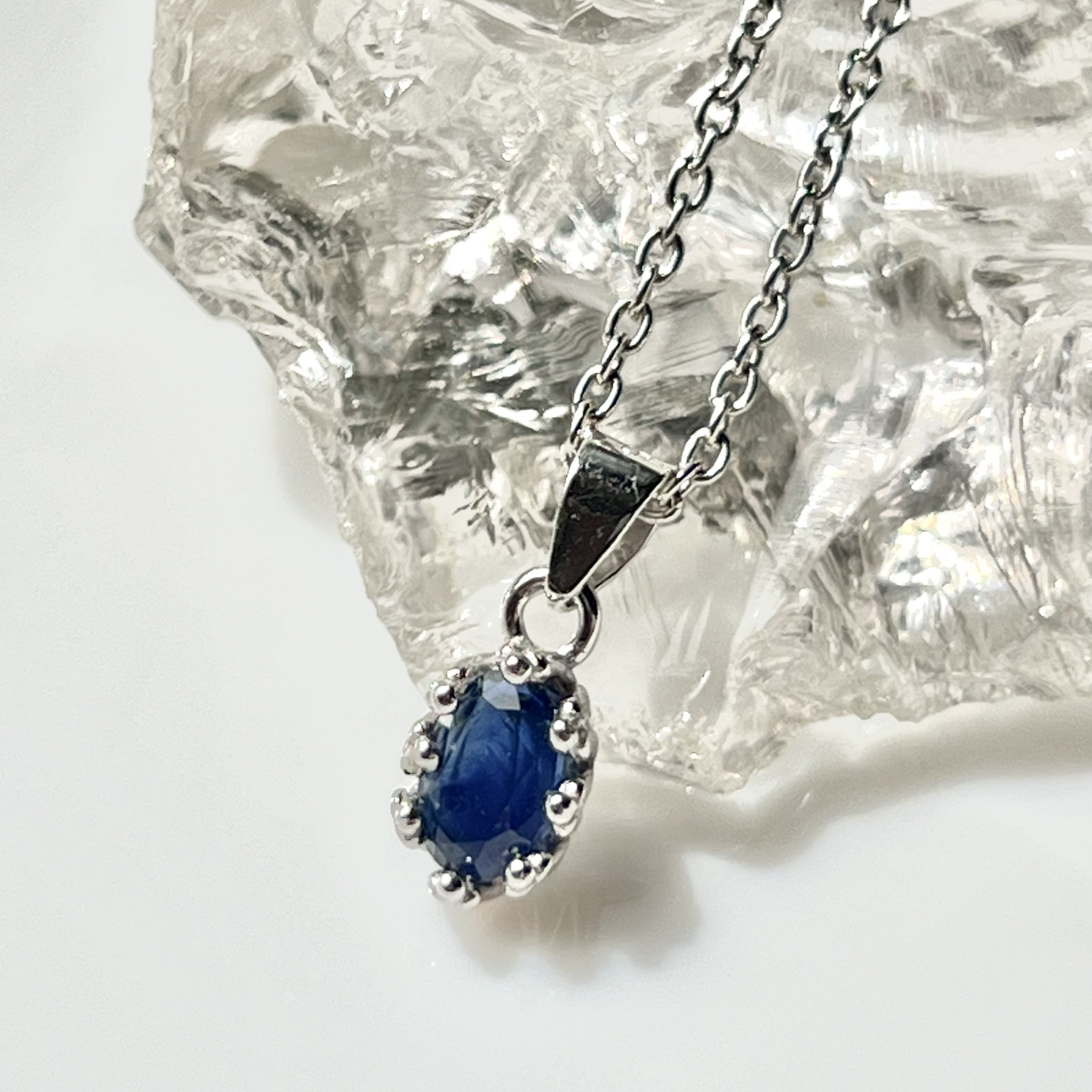 サファイア　ネックレス