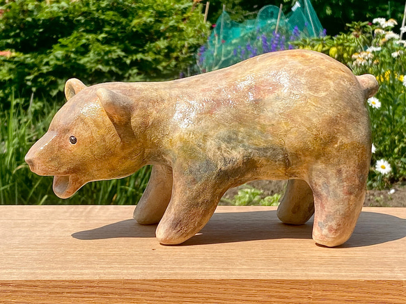 木彫りの熊風　陶器の熊 4枚目の画像