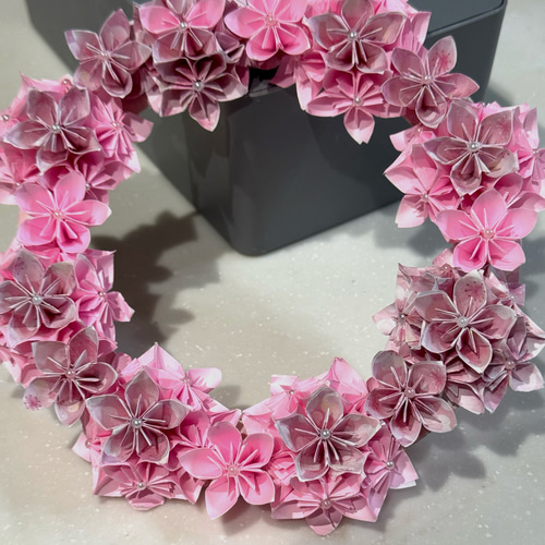 ハンドメイド・桜のリース ペーパークラフト 折り紙 飾り 壁掛け