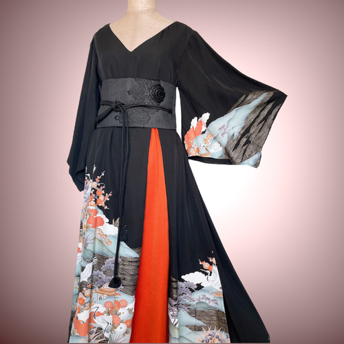 優美な袖感 留袖ワンピース フォーマル 上質 着物リメイク 正絹 演奏会