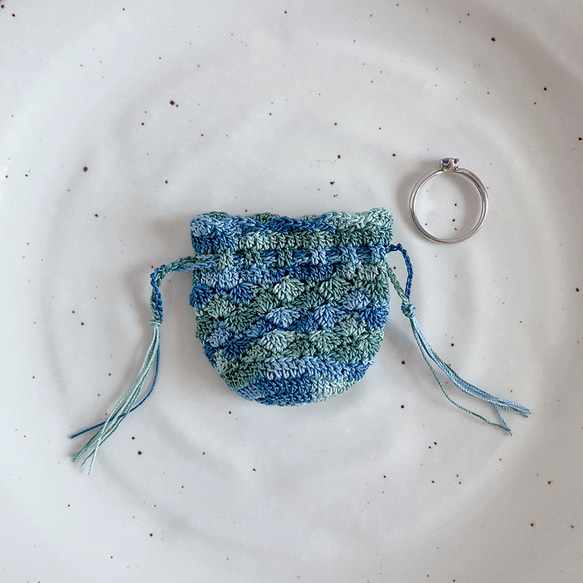 ミニ巾着ポーチ・もりのなか・2本巾・レース編み・コットン100％ 3枚目の画像