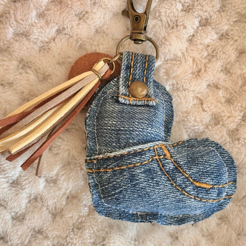 デニムリメイク ハートキーホルダー パックチャーム デニムリメイク ハートキーホルダー パックチャーム