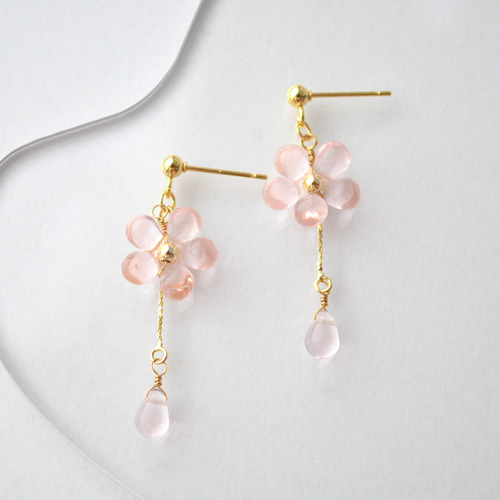 最後の1点】ガラスの桜ピアス/イヤリング 14kgf変更可 軽い