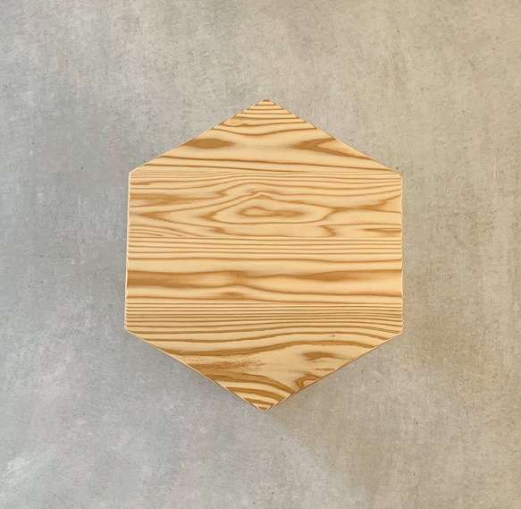国産家具スツール《受注生産》国産杉製品　【　ROKKA　】　職人が作る天然木の家具 2枚目の画像