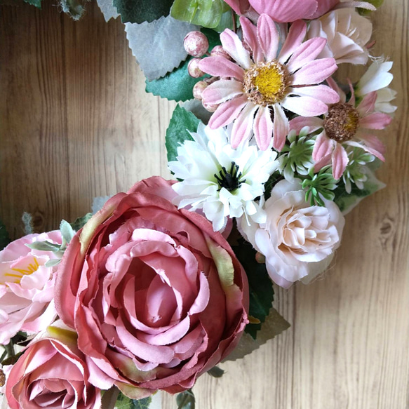 くすみピンクの薔薇とお花たち☆造花リース☆玄関リース☆アーティフィシャルフラワーリース☆母の日 3枚目の画像