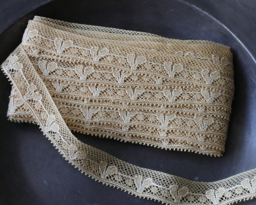 フランス 60㎝ アンティーク刺繍飾りレース C910 ベージュ レース vmt