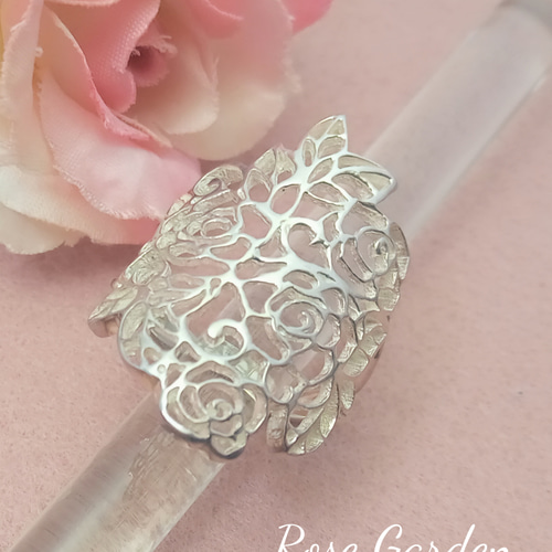 50％OFF！】Rose Garden バラの透かし模様のシルバーリング 指輪