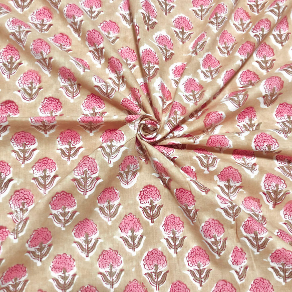 【50cm單位】米色棕色粉紅色小花印度手工塊印花布料棉質 第1張的照片