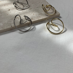 ーdouble  hoop ear cuffー　サージカルステンレス　イヤーカフ　イヤークリップ　イヤリング　フープ 9枚目の画像