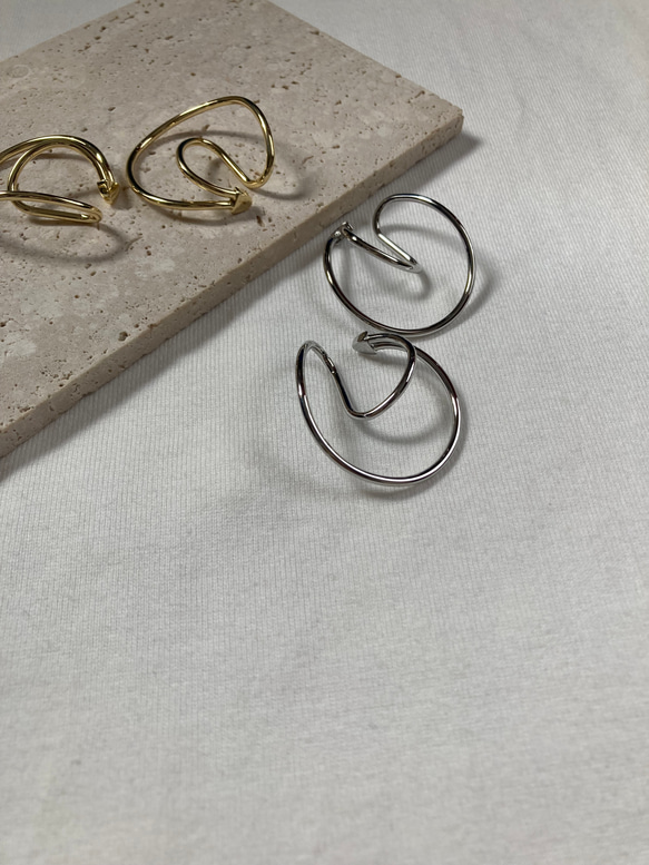 ーdouble  hoop ear cuffー　サージカルステンレス　イヤーカフ　イヤークリップ　イヤリング　フープ 4枚目の画像