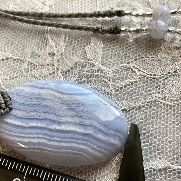 ブルーレースアゲート（マクラメ編みネックレス）天然石マクラメネックレス 4枚目の画像
