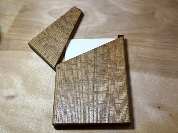 木製（ニレ神代木）名刺入れ　カードケース 2枚目の画像