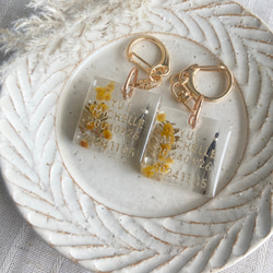 【うちの子素材】『ミモザ』名入れ可　ペットの毛・ヒゲ・羽・爪・乳歯・遺骨・遺灰 封入　ペットメモリアルキーホルダー 5枚目の画像