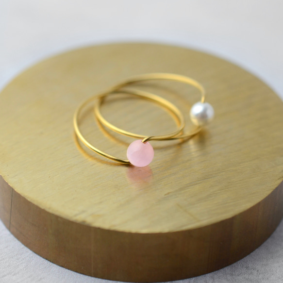 櫻桃色貓眼和貝殼珍珠 3 向戒指，手術不銹鋼，生日禮物，生日石，母親節 第7張的照片