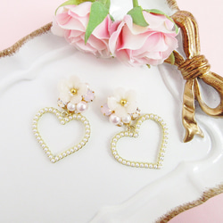 【再販】【2色】Flower Bijou & Heart　イヤリング ピアス ビジュー スワロフスキー 花 ハート 2枚目の画像