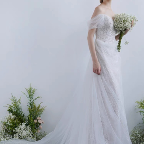 ウェディングドレス オフショルダー ふわふわ袖 マーメイド 二次会 前