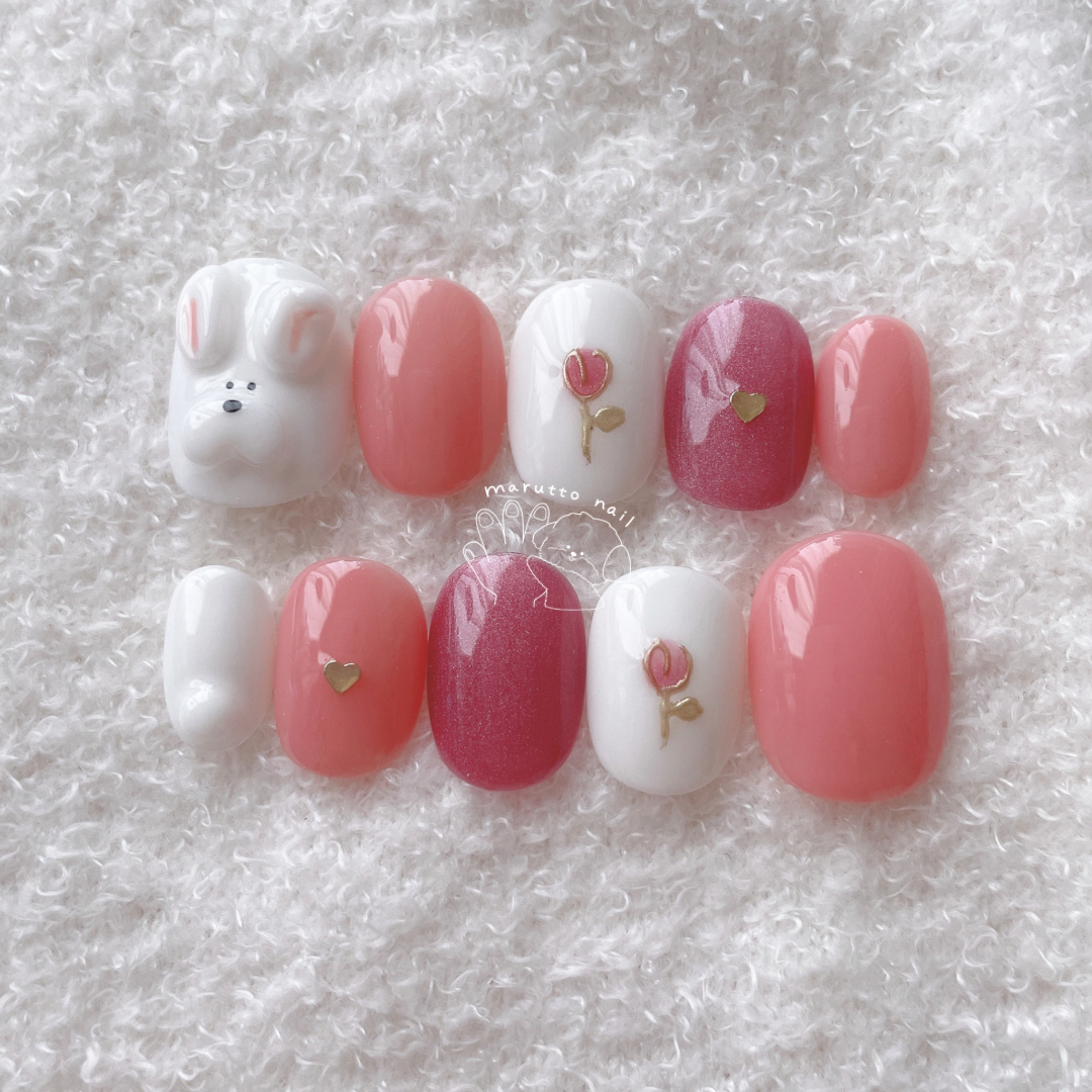 おみつさまご購入リ4号ふっくら丸鉢 チェックのマフラーうさぎさんとチューリップ おみつさまご購入リ4号ふっくら丸鉢 チェックのマフラーうさぎさん