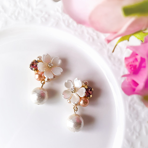 ピアス鳥かごパール桜花白花びらピンク蝶蓄光光る祭りデート