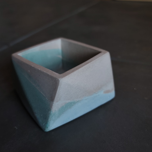 セメント鉢　//cement pot　植木鉢　シカクpot 4枚目の画像