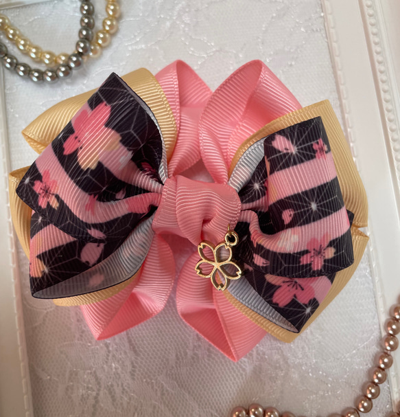 新作 満開の桜 桜チャーム付き ヘアゴム 新作 満開の桜 桜チャーム付き