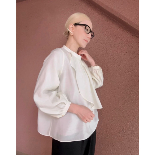 RATA❤️ふんわり軽い透け感❤️大人女性のエアリートップス