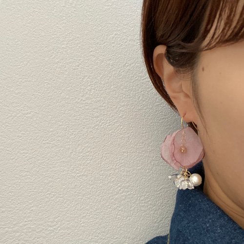 シフォンフラワー 揺れる 大きめ 大ぶり 春 春アクセサリー ピアス