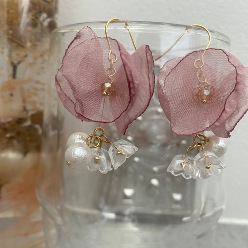 シフォンフラワー 揺れる 大きめ 大ぶり 春 春アクセサリー ピアス