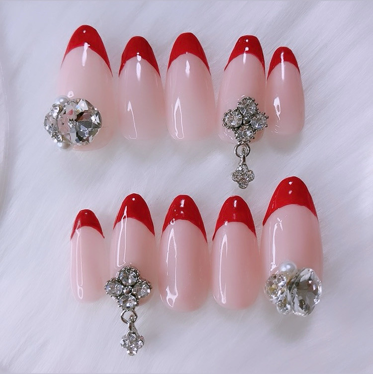 ネイルチップ量産型ガラスフレンチビジューオーダーイニシャルクローバー