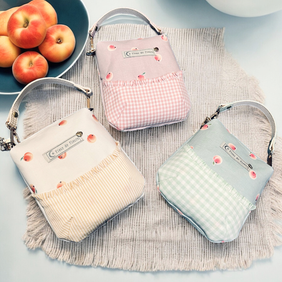 保冷ポーチ】☆3色展開☆Fresh peach柄 ～フレッシュピーチ