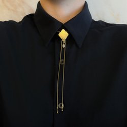 Celestial：黃銅飾物和淡水珍珠環形領帶 SV592 第6張的照片