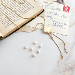 Celestial：黃銅飾物和淡水珍珠環形領帶 SV592 第7張的照片