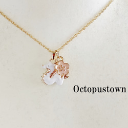 ❀華麗な花❀ 桜と龍のネックレス（ライトピンク×ホワイト） 1枚目の画像