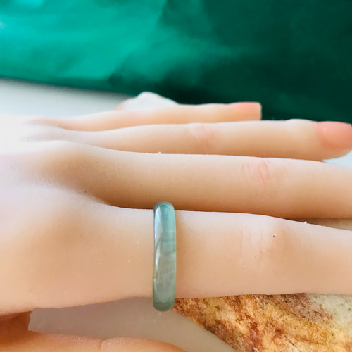 R50-007］ ジェイド JADE ヒスイ 本翡翠 くりぬき リング グアテマラ産 