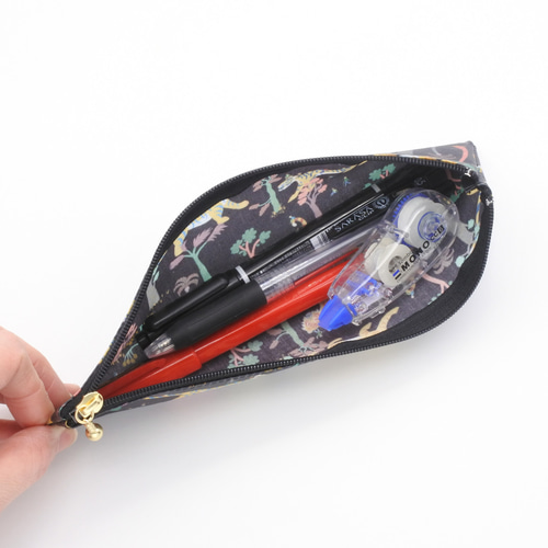 リバティ ラミネートのスリムペンケース ワイルドフラワーズ