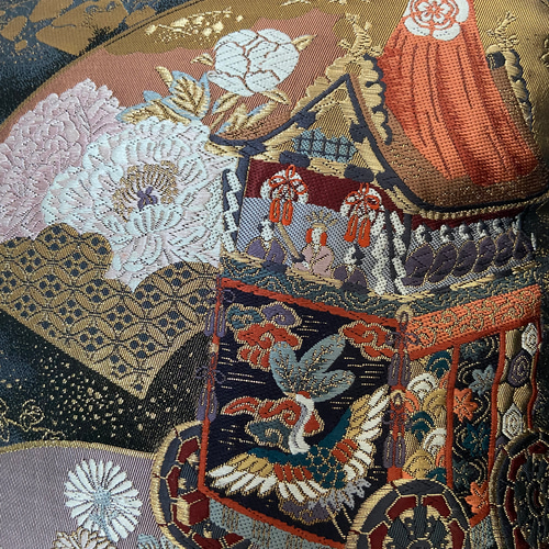 【売却済】金彩正絹袋帯リメイククッションカバー１枚 着物リメイク工房いにしえ / クッションカバー (45×45㎝)